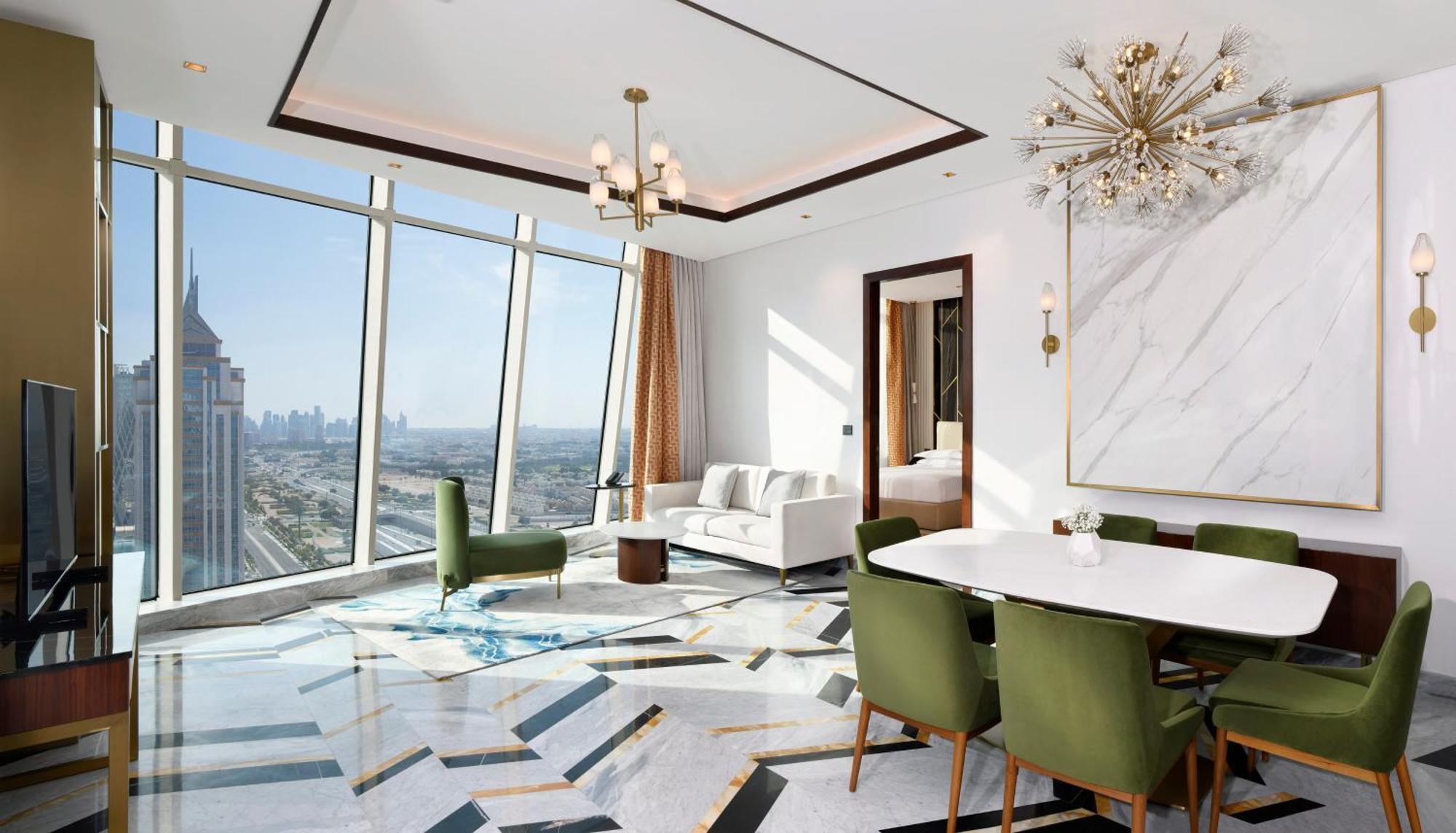 Velero Hotel Doha Lusail Bagian luar foto A suite at the hotel